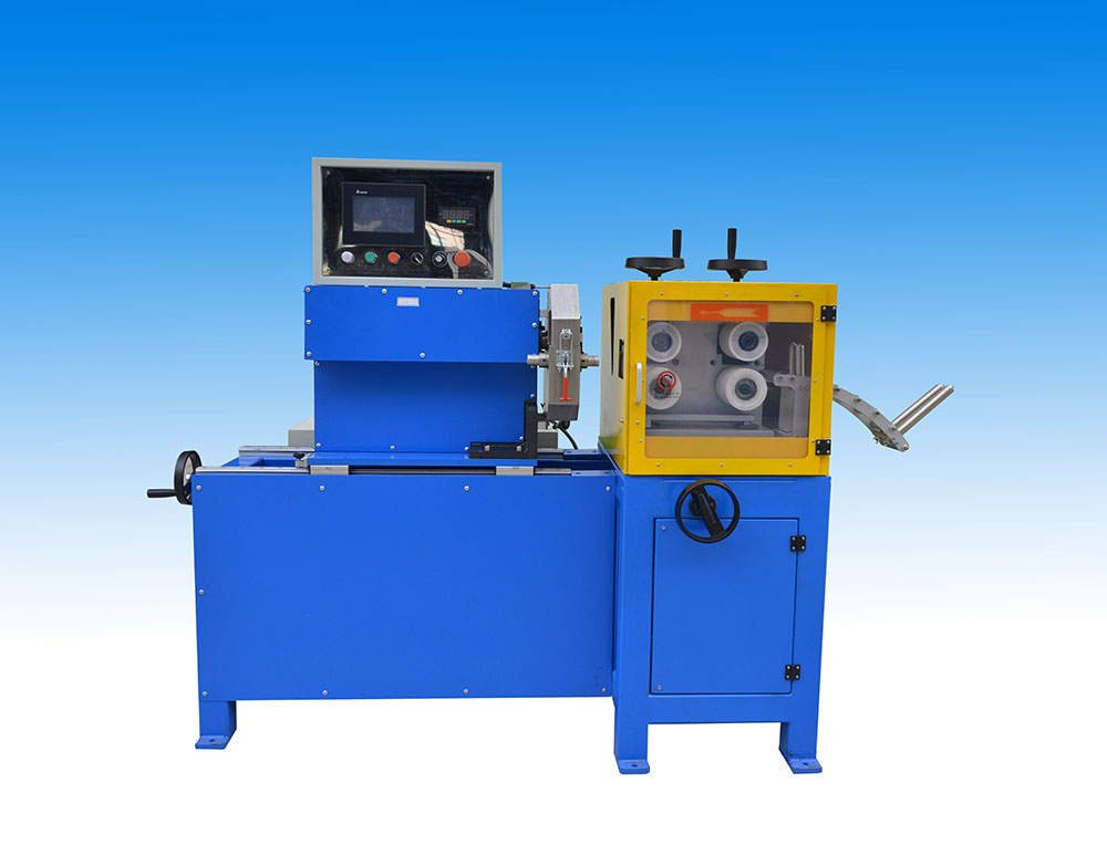 Hose cutting machine