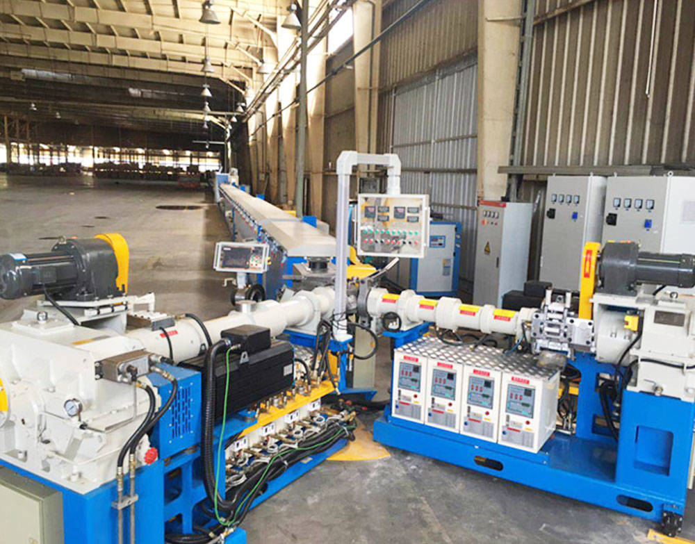 rubber 3 co-extrusion and microwave curing production line