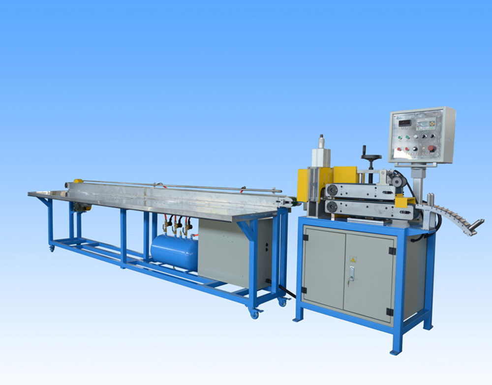 Automatic cutting machine